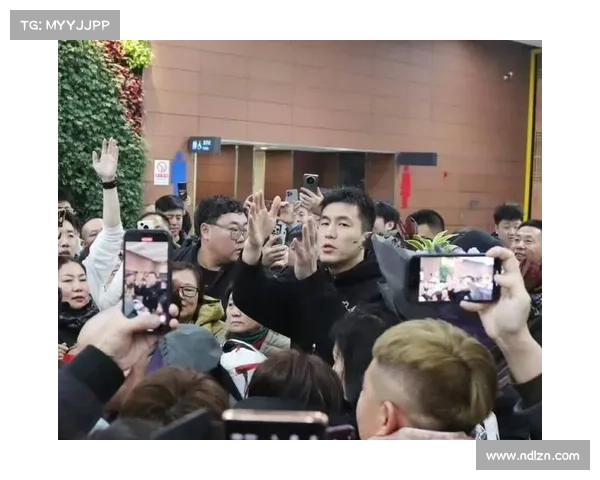 佛罗里达大学鳄鱼队创赛季上座率新高 球迷热情爆棚 佛罗里达大学鳄鱼队创赛季上座率新高 球迷热情爆棚